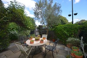 Courtyard Front Garden- click for photo gallery